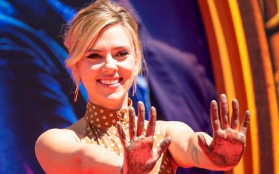 SACREE STARLETTE DEVENUE SCARLETT EN HAUT DE L&rsquo;AFFICHE !