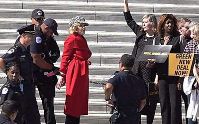 JANE FONDA ACTRICE MILITANTE DANS « FIRE DRILL FRIDAY »