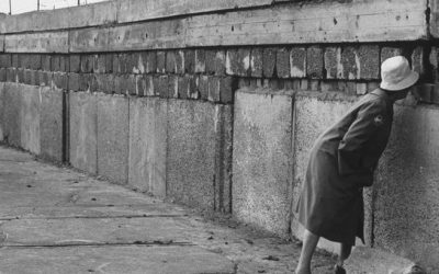 APRES LE MUR DE BERLIN D’AUTRES MURS RESTENT A ABATTRE