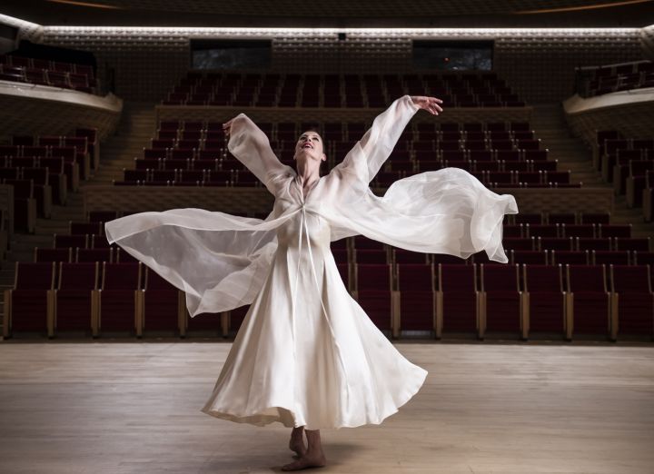 MARIE-AGNES GILLOT : UNE DANSEUSE ETOILE  SIMPLEMENT MAGNIFIQUE