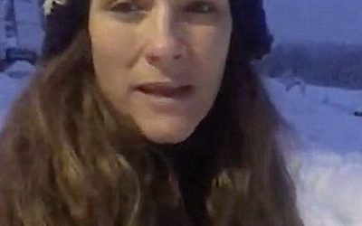 WOMEN e LIFE VOUS EMMENE EN ALASKA LES PIEDS DANS LA NEIGE