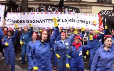 LES FEMINISTES ADOPTENT UN STYLE DE STRIKE STREET POUR SE FAIRE ENTENDRE