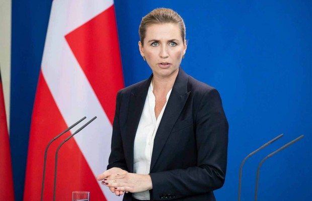 METTE FREDERIKSEN PREMIERE MINISTRE DANOISE PREND SES MARQUES