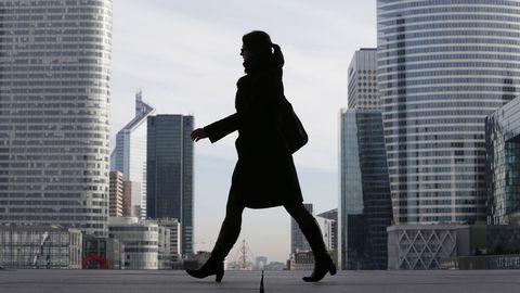 CADRES ET PROFESSIONS INTELLECTUELLES SUPÉRIEURES LES FEMMES GAGNENT DU TERRAIN