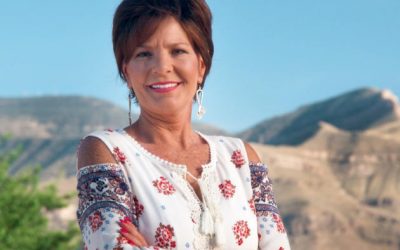 YVETTE HERREN CHEROKEE ET RÉPUBLICAINE ÉLUE AU CONGRÈS