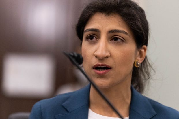 FAIRE « GAFFE À »  BIG-TECH AVEC LINA KHAN