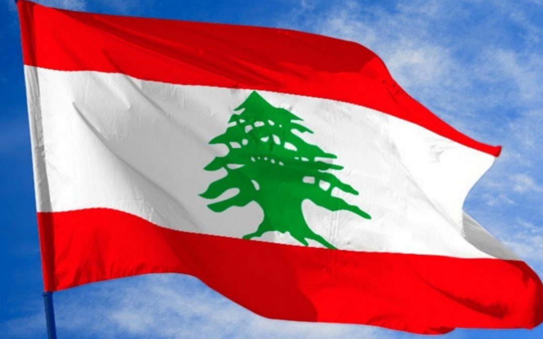 POUR QUE L&rsquo;EMBLÉMATIQUE CÈDRE VERT-GRIS-BLEUTÉ  FLOTTE AU LIBAN