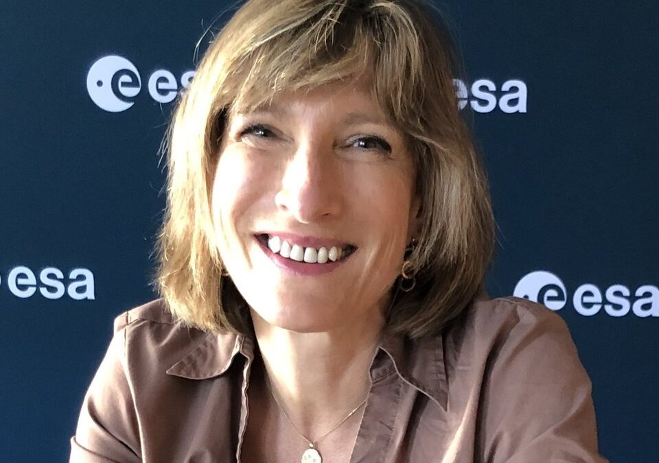 GÉRALDINE NAJAN  UNE TÊTE ACCROCHÉE À L&rsquo;AGENCE SPATIALE EUROPÉENNE