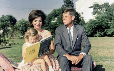 CAROLINE KENNEDY DEVIENT AMBASSADRICE DES ÉTATS-UNIS EN AUSTRALIE