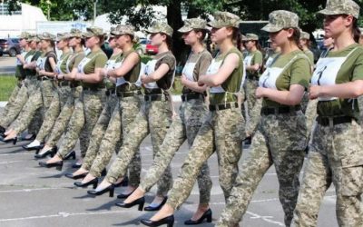 UKRAINE LE FÉMINISME EN ORDRE DE BATAILLE
