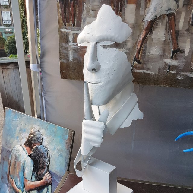 QUI NE DIT MOT CONSENT