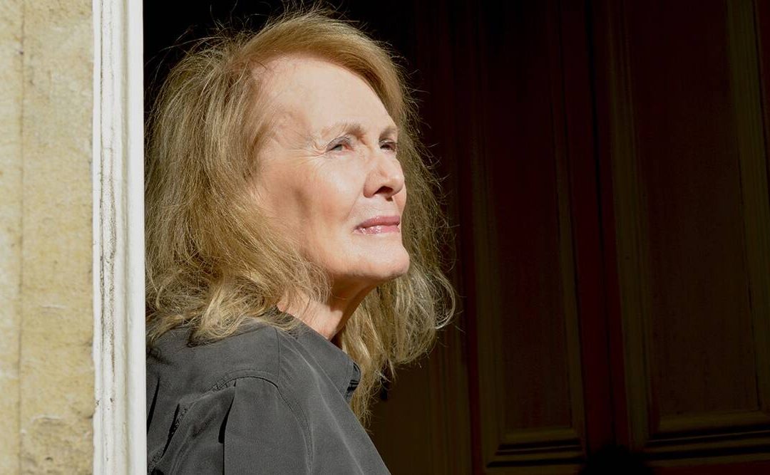 ANNIE ERNAUX ROMANCIÈRE FÉMINISTE REMPORTE LE PRIX NOBEL DE LITTÉRATURE