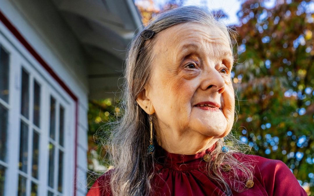 ÊTRE UNE FEMME VIEILLISSANTE  À FORTE PERSONNALITÉ PEUT ÊTRE UN RÉEL ATOUT