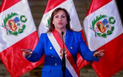 DINA BOLUARTE PRÉSIDENTE DU PEROU EN APPELLE À DES ÉLECTIONS ANTICIPÉES