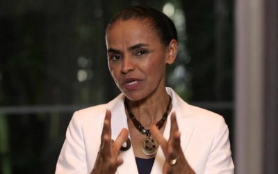 MARINA SILVA MONTE EN AMAZONE AVEC LULA
