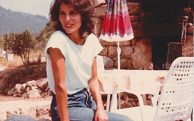 HOMMAGE À UNE FEMME PARTIE BEAUCOUP TROP VITE