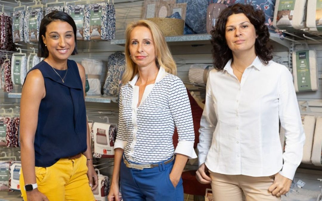 PROMOTIONS FÉMININES EN RAFALE