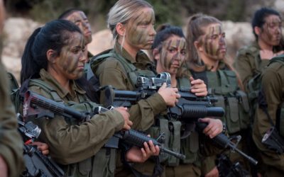 EN ISRAËL LES RÉSERVISTES HOMMES ET FEMMES SONT SUR LE MÊME PIED DE GUERRE