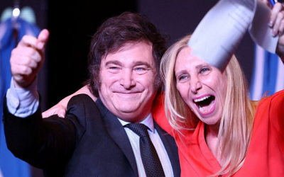 ARGENTINA ET DÉCOUPE À LA TRONÇONNEUSE