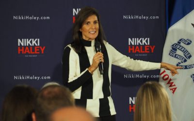 PRÉSIDENTIELLE AUX ÉTATS-UNIS NIKKI HALEY A DES RAISONS D’Y CROIRE !