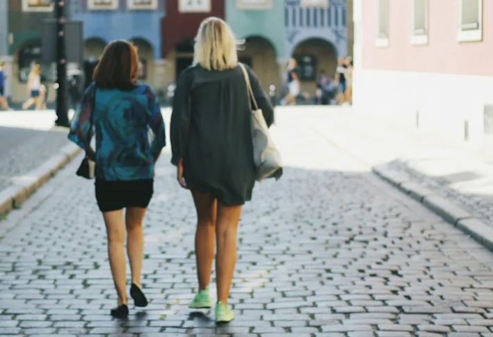 QUE PENSENT LES FEMMES DE LA SITUATION POLITIQUE ACTUELLE ET ONT ELLES UN RÊVE ?