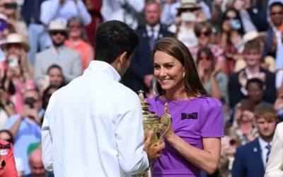 KATE MIDDLETON TOUJOURS AUSSI RADIEUSE PORTE EN ELLE UN VRAI MESSAGE ENCOURAGEANT